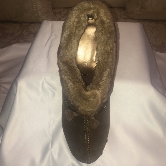 Colin Stuart Brown/Faux Fur Trimmed Ankle Boots - Picture 6 of 8